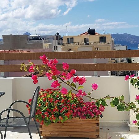 Elegant Apartment In The Heart Of Heraklion Bagian luar foto