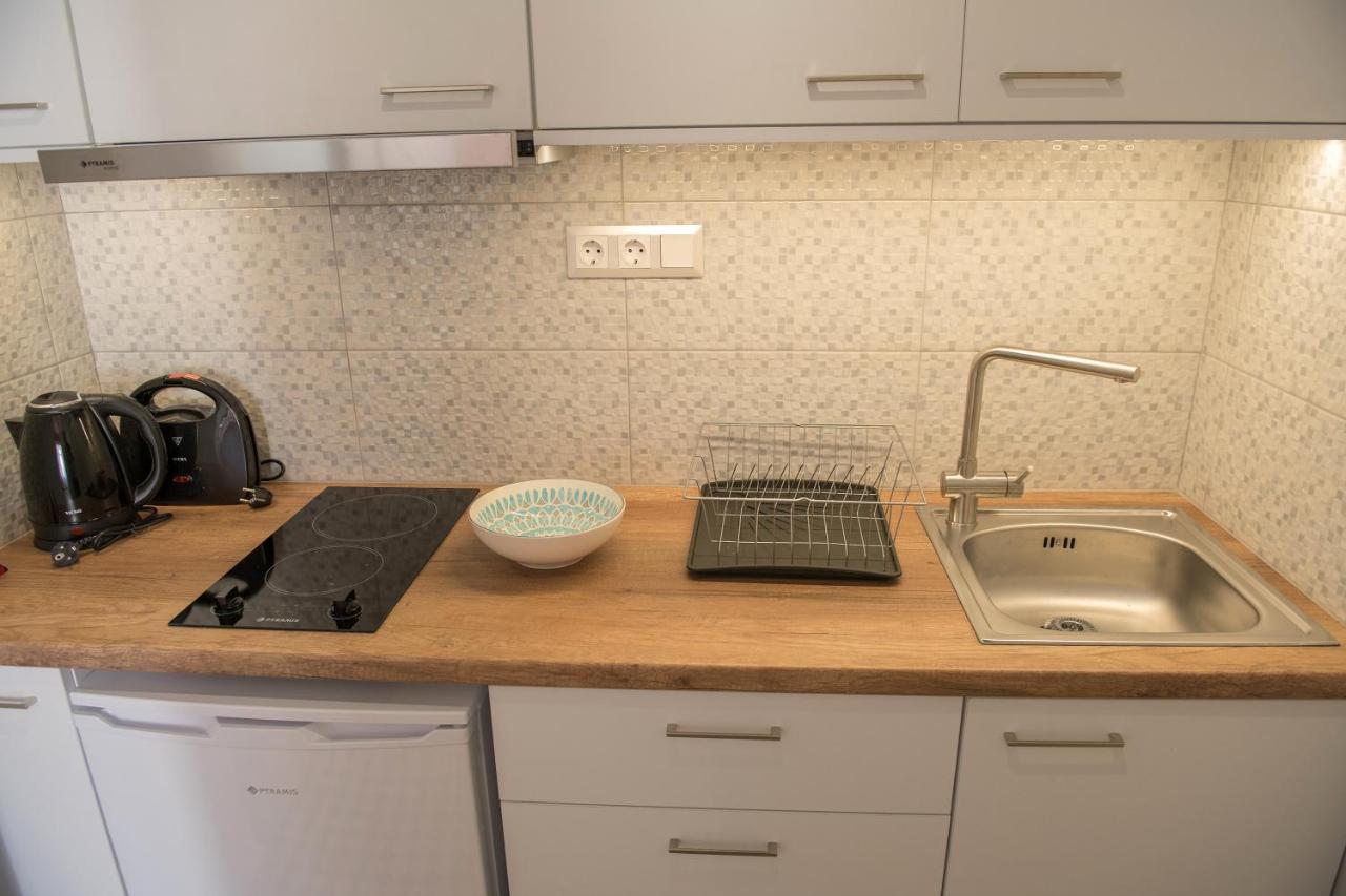 Elegant Apartment In The Heart Of Heraklion Bagian luar foto