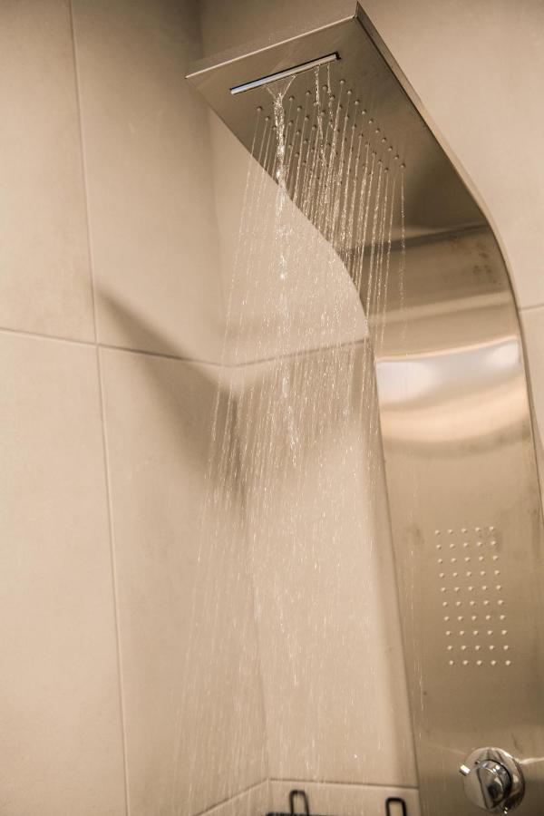 Elegant Apartment In The Heart Of Heraklion Bagian luar foto